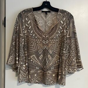 BCBGMaxAzria Tan Blouse with V-Neck and 3/4 Sleeves size XS